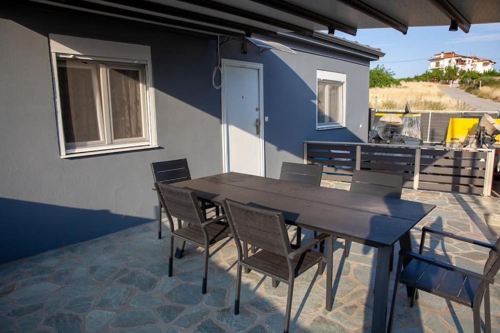 Marinas Apartament *